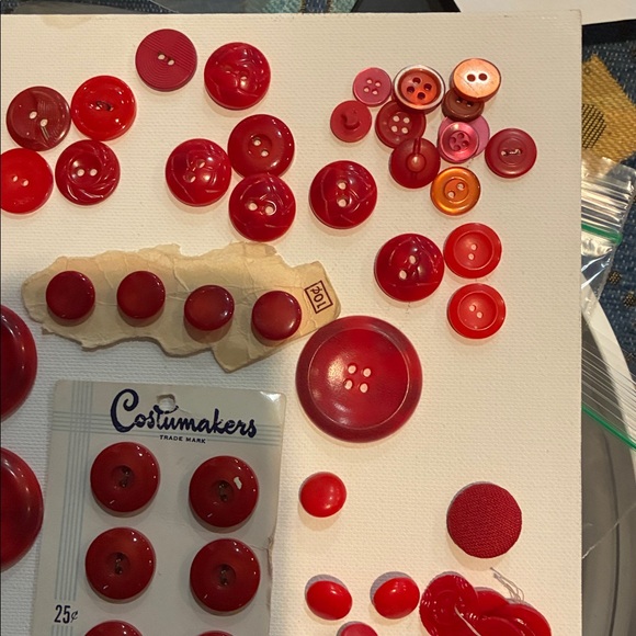Vintage Red Button Collection - Picture 3 of 6